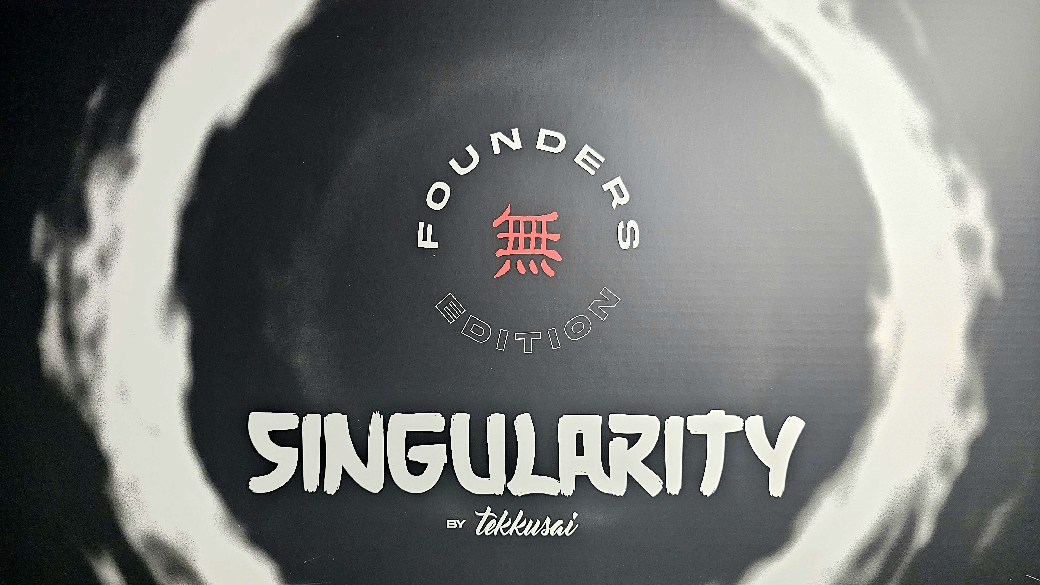 Singularity Founders Edition packaging